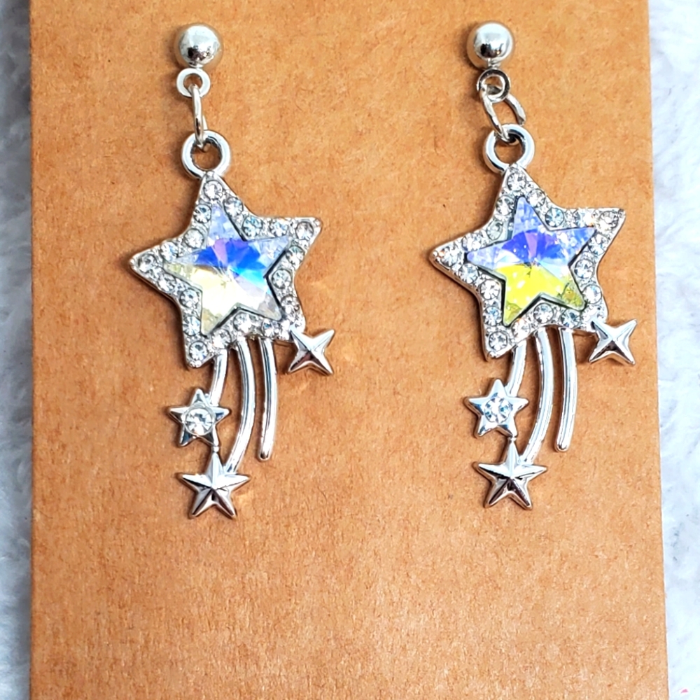 7/$10 Shooting Star Earrings, New
